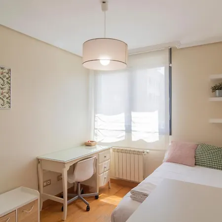 Holidea Olmeca * Santander